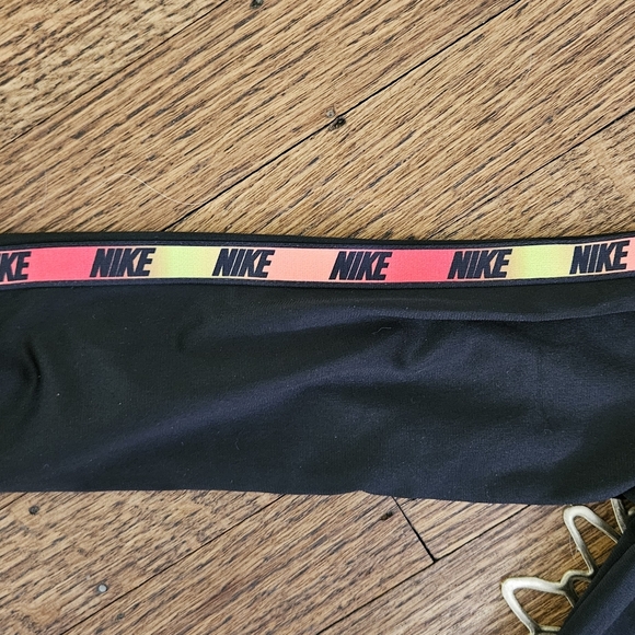 Nike Blk Full Zip Boy's Athletic Jacket Size 3-4 yrs - Picture 4 of 5